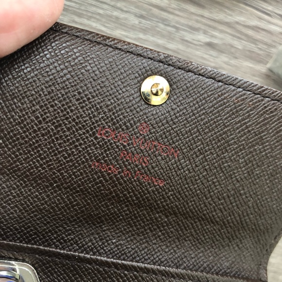 SOLD Damier Ebene 4 Key Holder - Picture 4 of 6